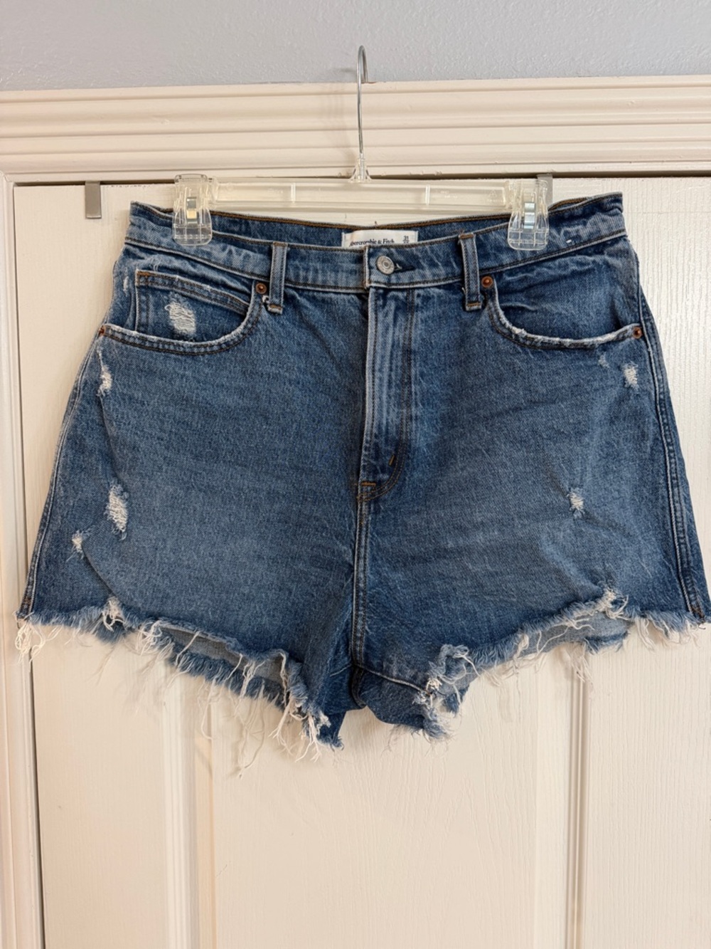 Abercrombie & Fitch Curve Love, Ultra High Rise Mom Short